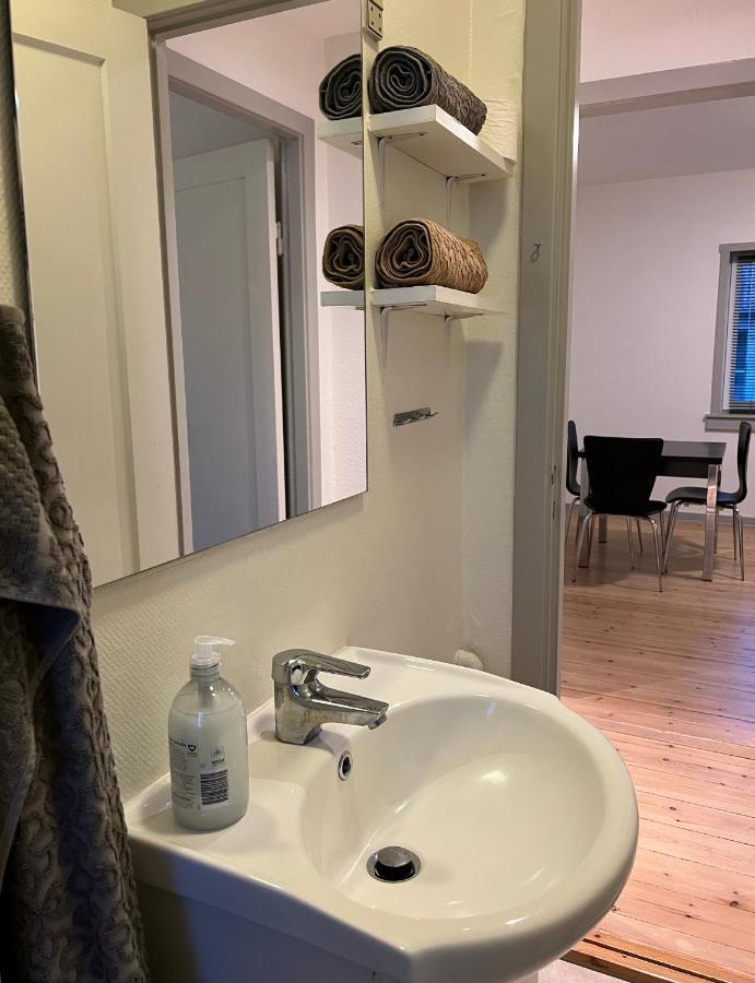Dejlig 2 Vaerelses Lejlighed Apartment แรนเดอร์ส ภายนอก รูปภาพ