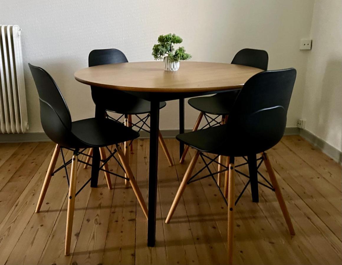 Dejlig 2 Vaerelses Lejlighed Apartment แรนเดอร์ส ภายนอก รูปภาพ